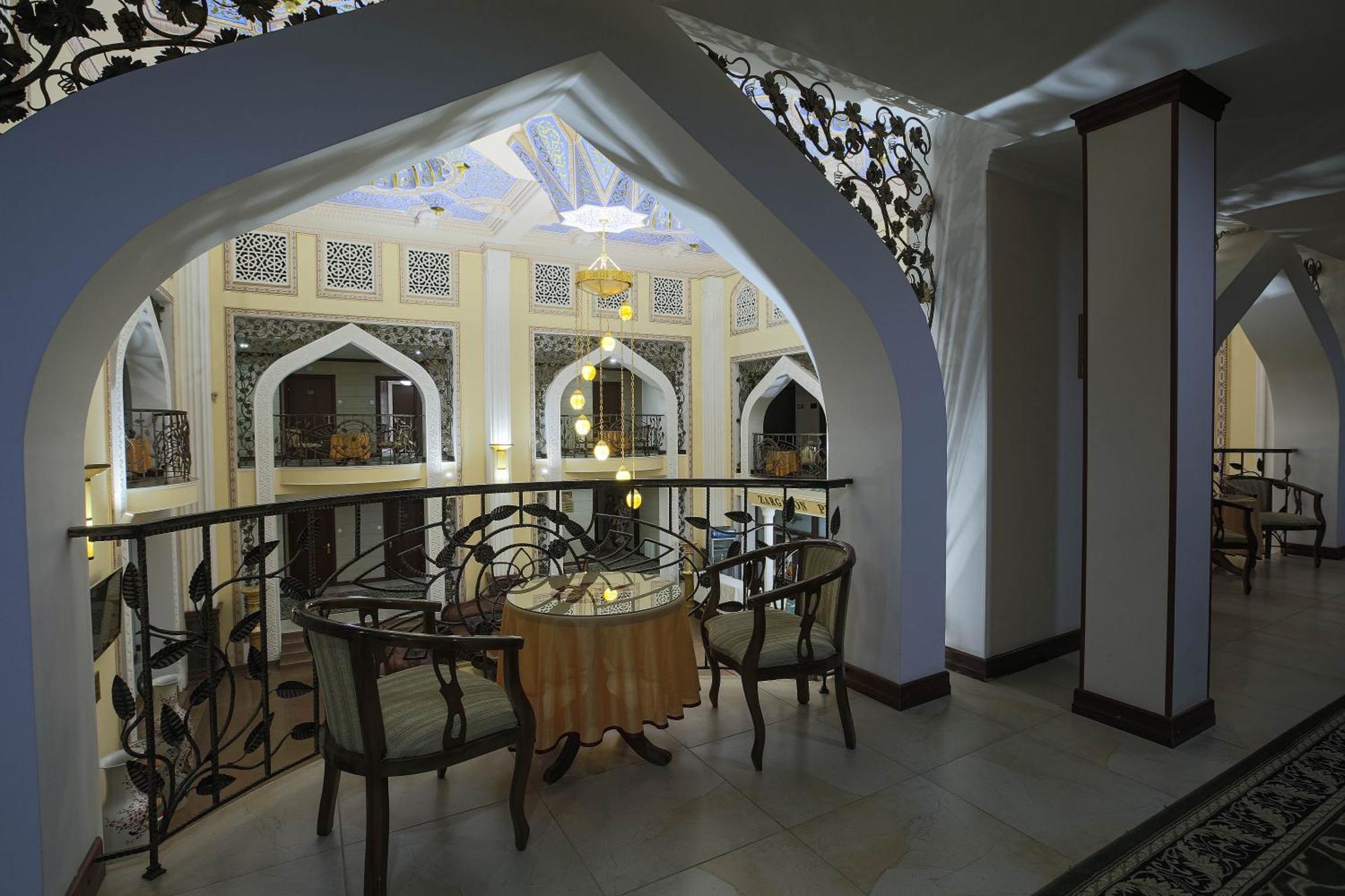 Hotel Zargaron Plaza Bukhara Exterior foto