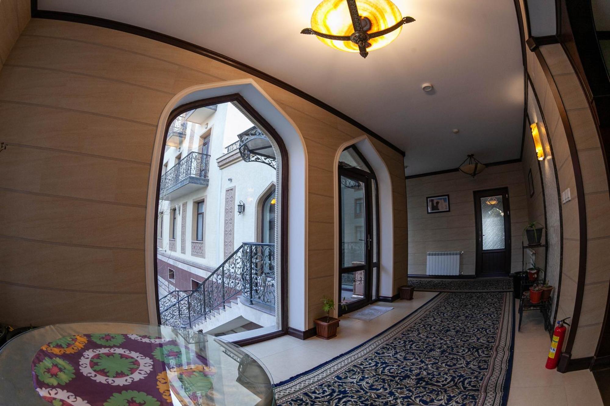 Hotel Zargaron Plaza Bukhara Exterior foto