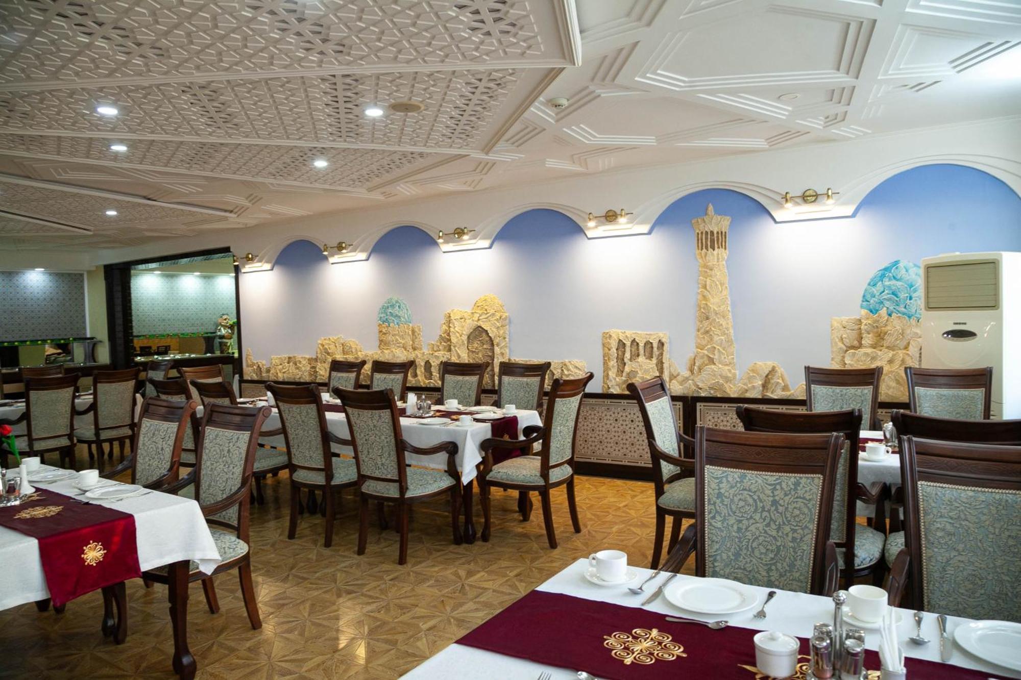 Hotel Zargaron Plaza Bukhara Exterior foto